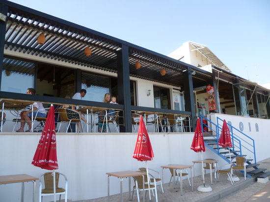 bar-front