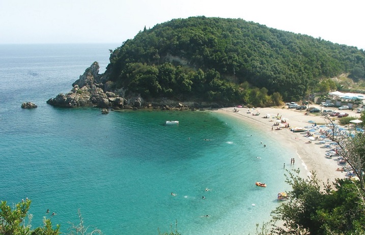 Plaja AGIOS SOSTIS