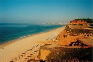 praia-da-falesia-algarve-portugal