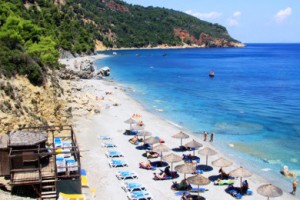 Plaja Velanio
